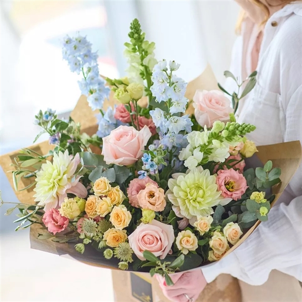 LUXURY CLASSIC BOUQUET